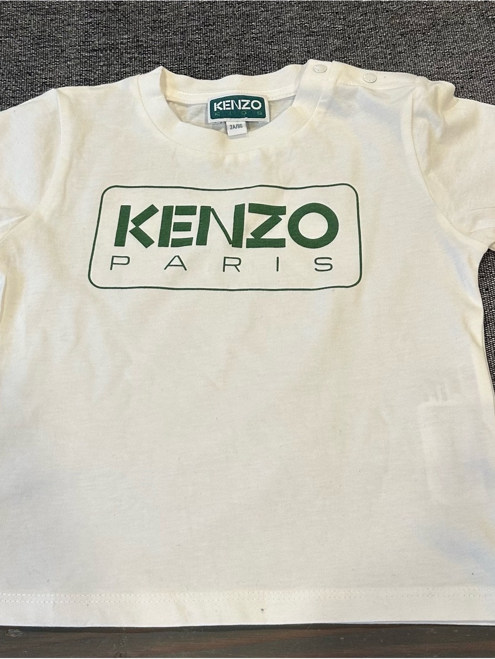 Kenzo Kids off-white Tee with Green Logo - Picture 1 of 3